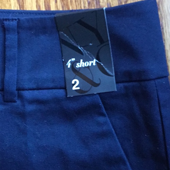 NWT New York & Co Shorts, size 2 - Picture 2 of 6